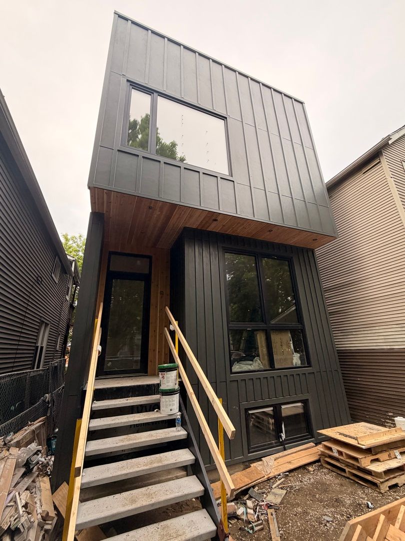 2117 N Bingham Street — Chicago, IL 60647