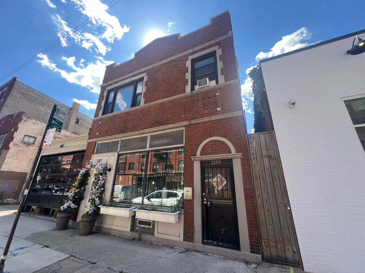 1157 Grand Avenue, Chicago, IL 60642