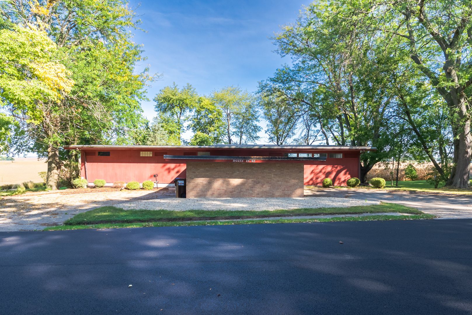 706 N 4th Street — Ashton, IL 61006