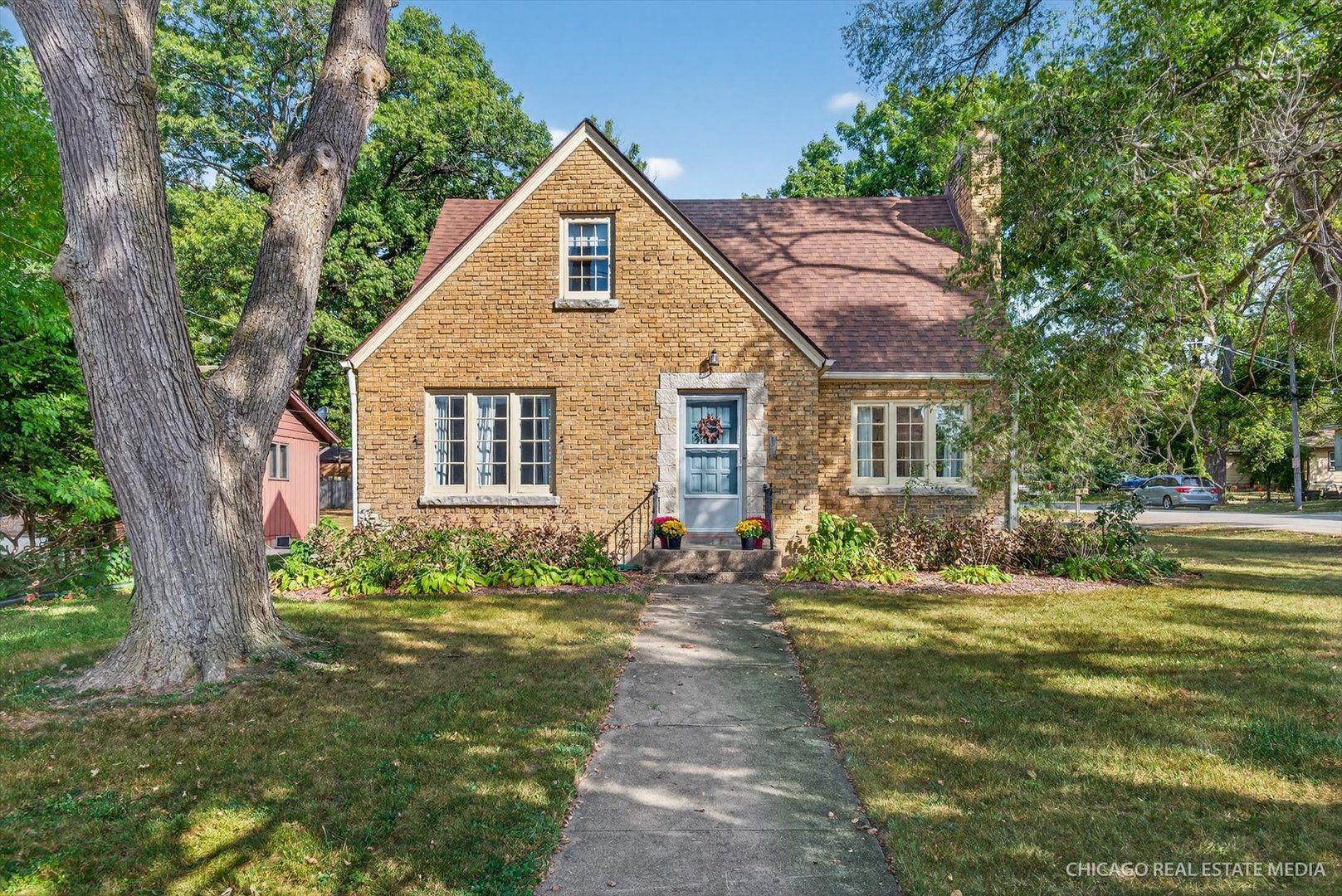844 Bode Road — Elgin, IL 60120