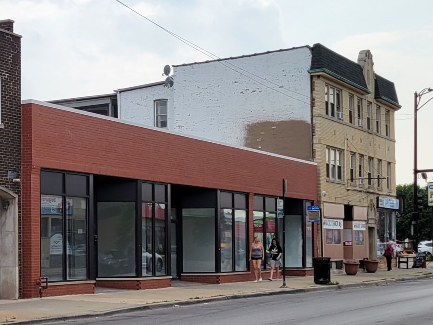 5353 W Belmont Avenue — Chicago, IL 60641
