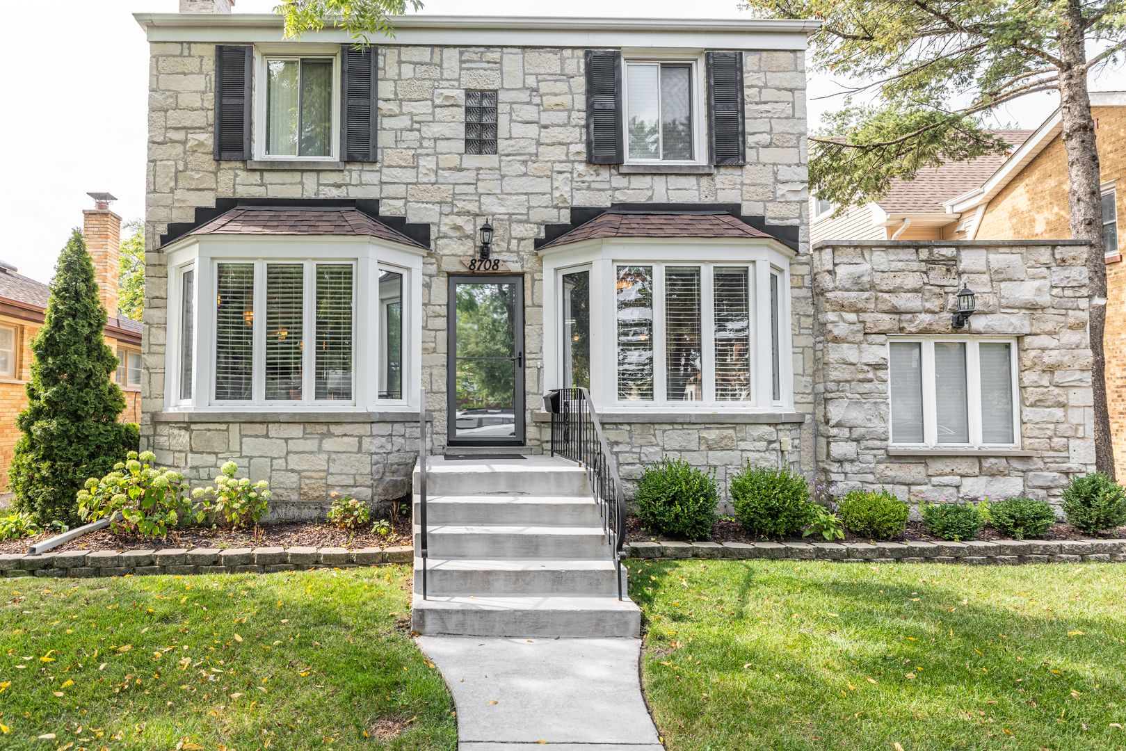 8708 Central Avenue — Morton Grove, IL 60053