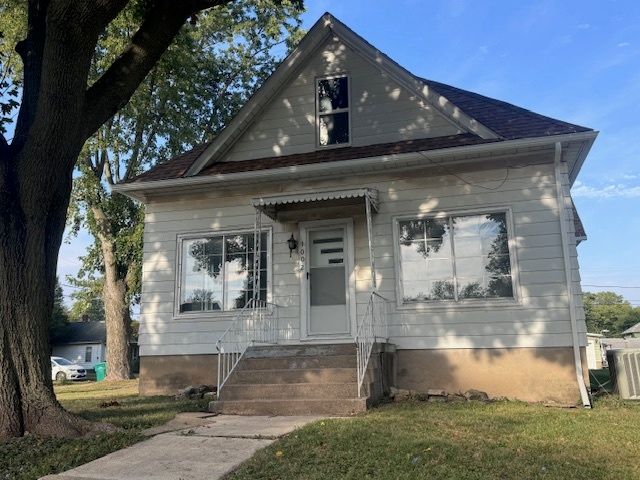 1002 N Park Street — Streator, IL 61364