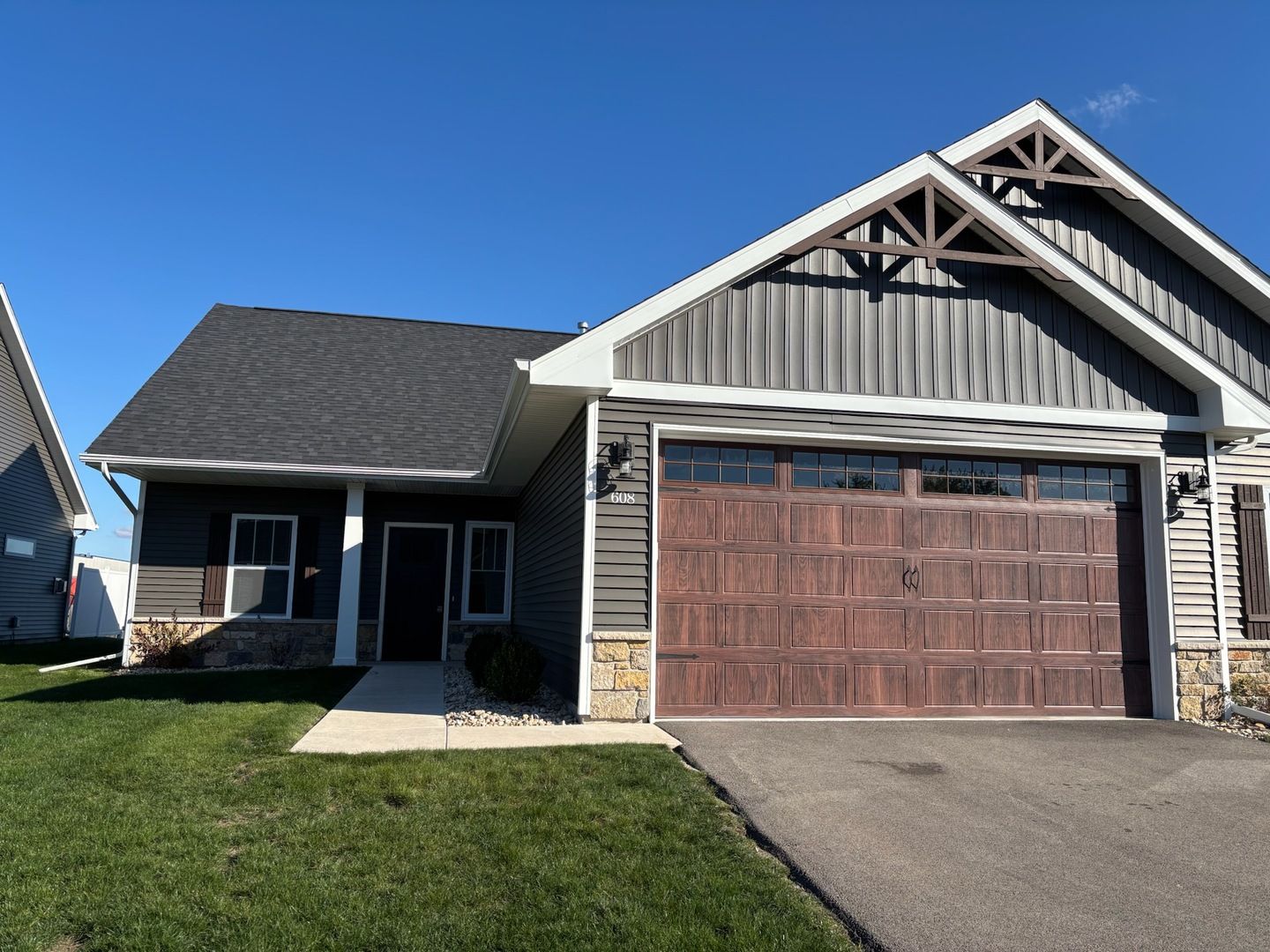 617 Anjali Court #- — Sycamore, IL 60178