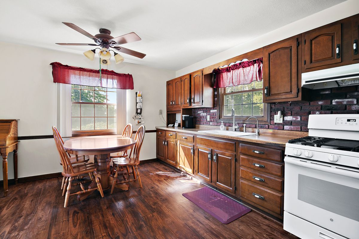 6563 A-B RTE 45/52 Highway, Chebanse, IL 60922