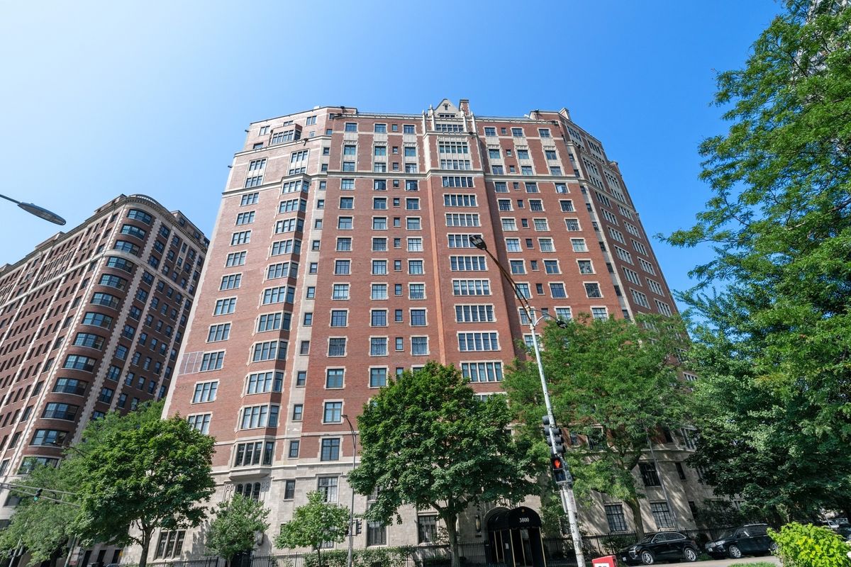 3800 LAKE SHORE Drive, Chicago, IL 60613