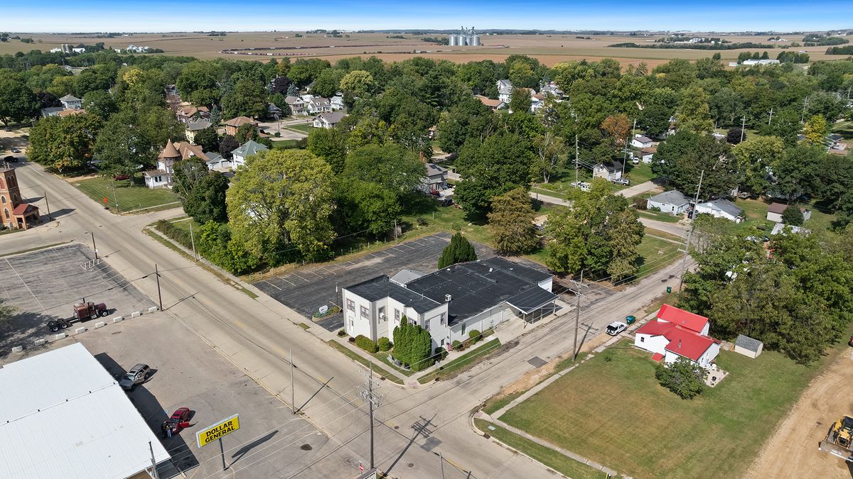 110 E Dixon Street, Polo, IL 61064