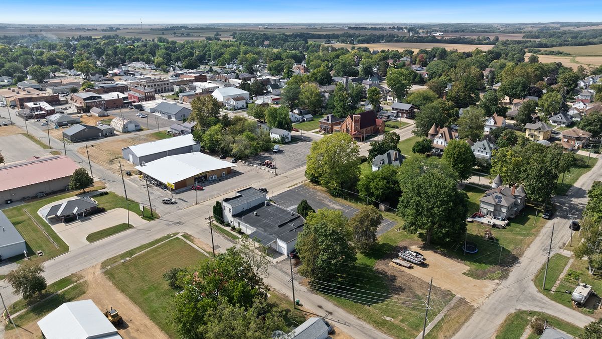 110 E Dixon Street, Polo, IL 61064