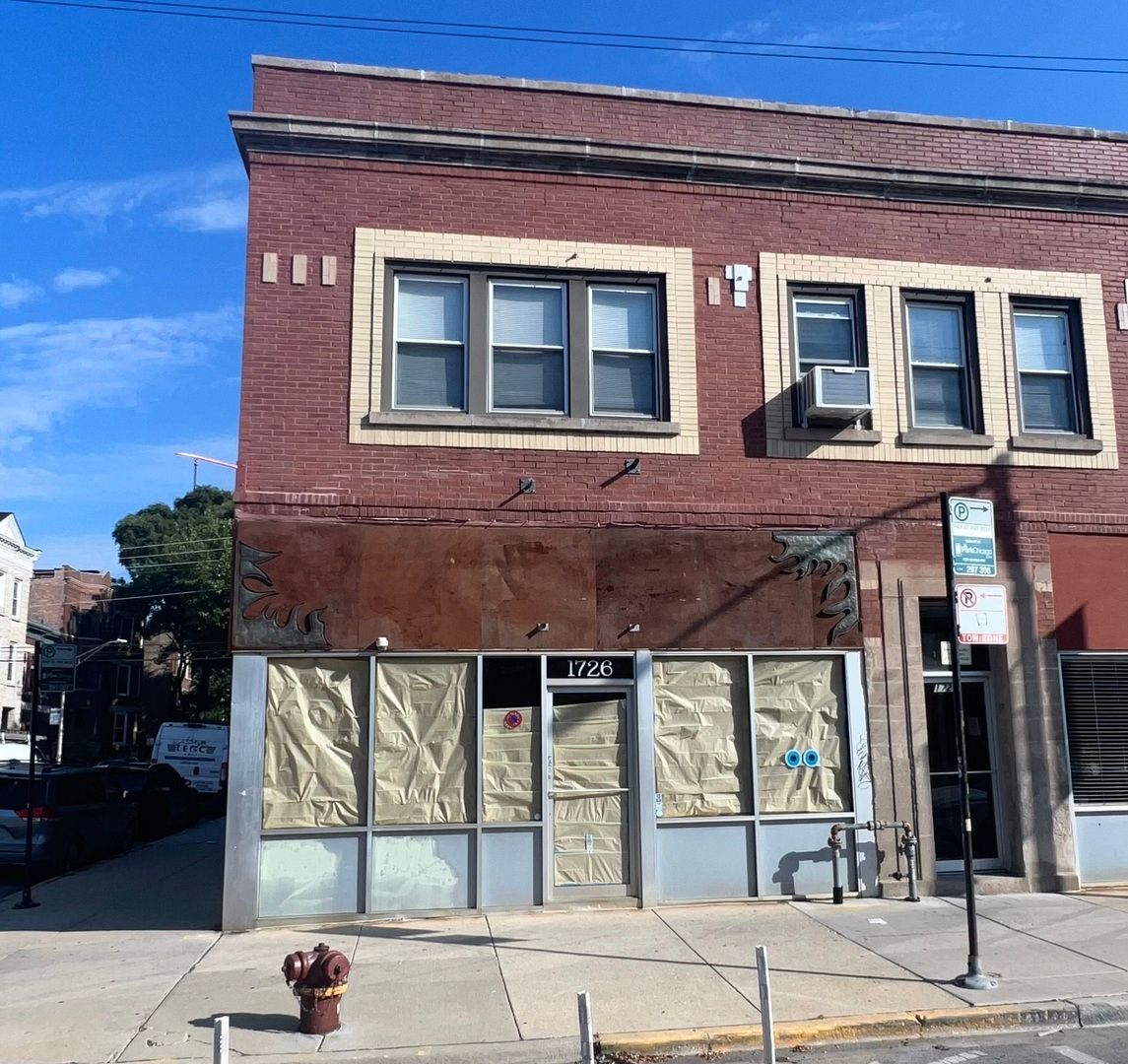 1726 W Chicago Avenue #1 — Chicago, IL 60622