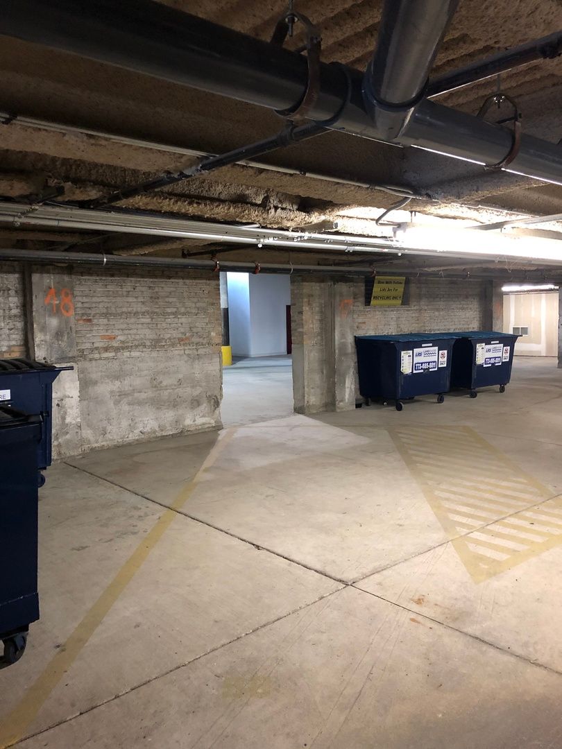 2545 S Dearborn Street #P-56 — Chicago, IL 60616