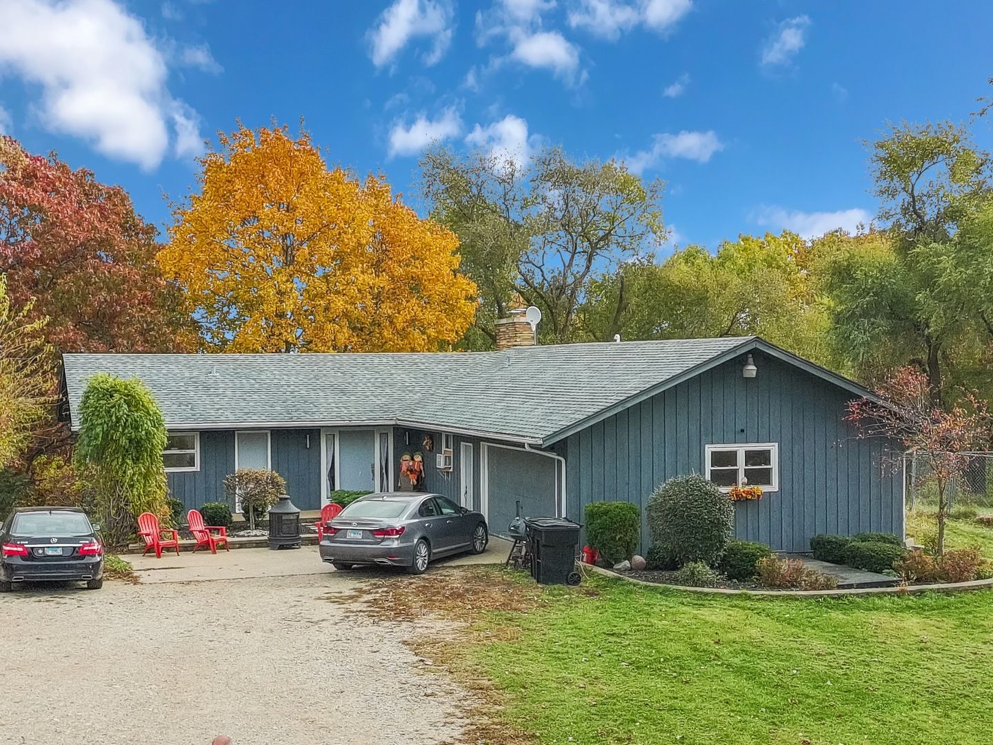 7822 N Pillow Hill Road N — Spring Grove, IL 60081