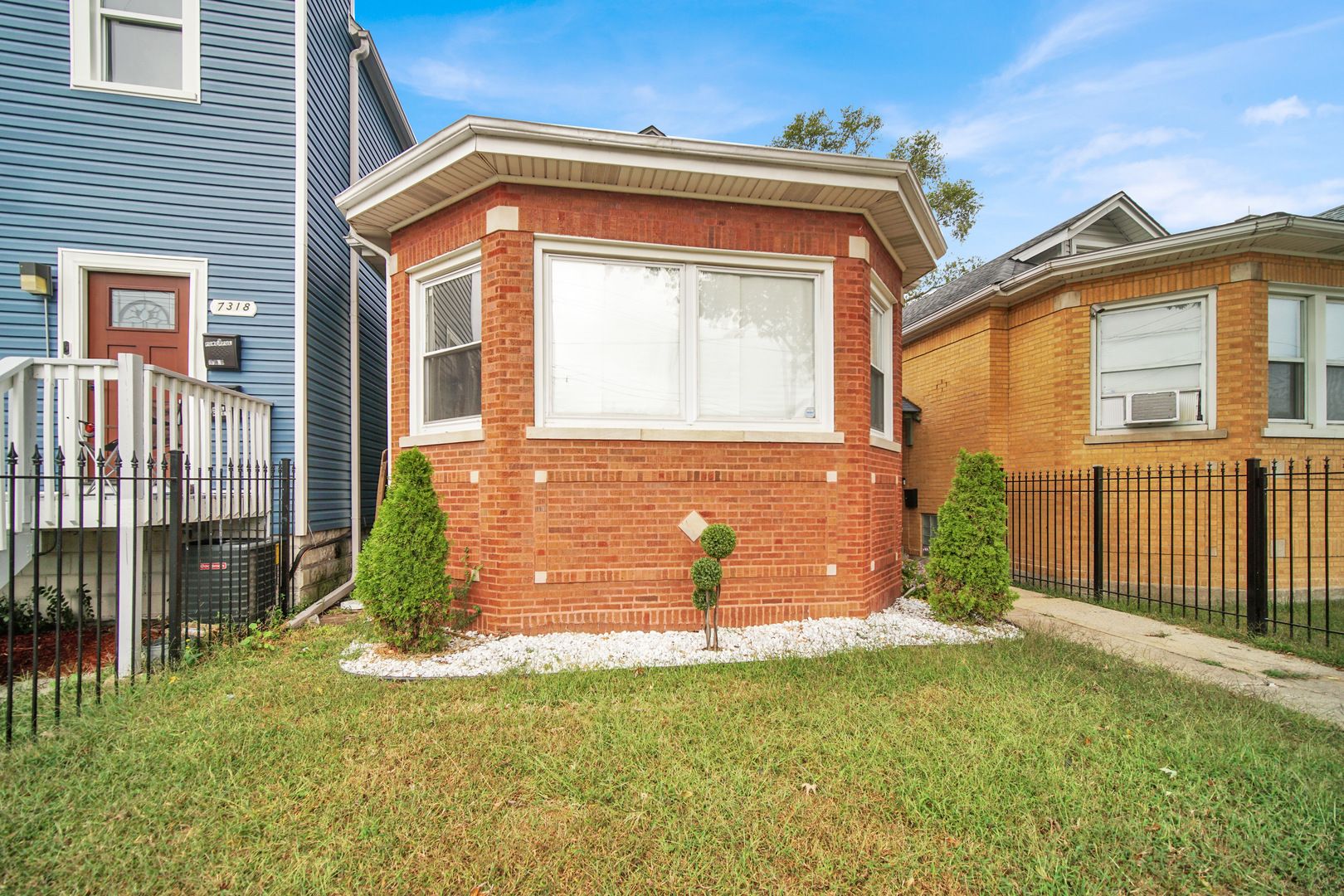7316 S Woodlawn Avenue — Chicago, IL 60619