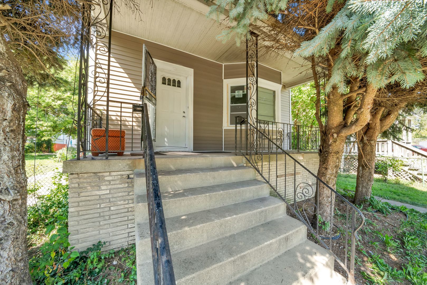 11548 S State Street — Chicago, IL 60628