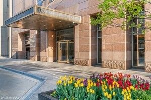 161 Chicago Avenue — Chicago, IL 60611