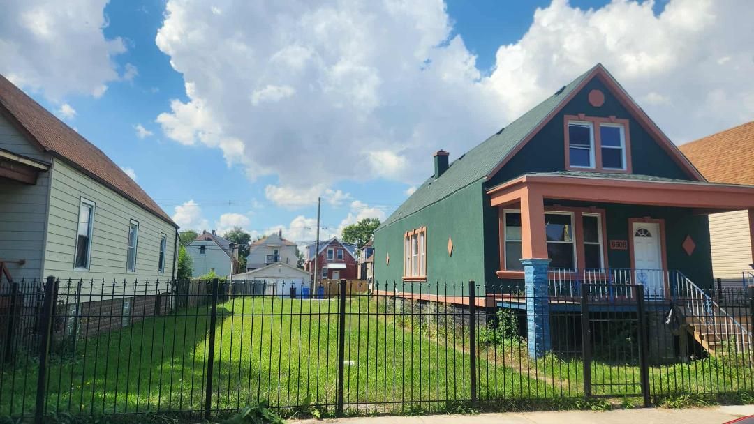 6608 S Bell Avenue — Chicago, IL 60636