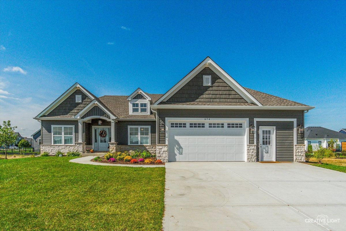 668 Cumberland Lane, Oswego, IL 60543