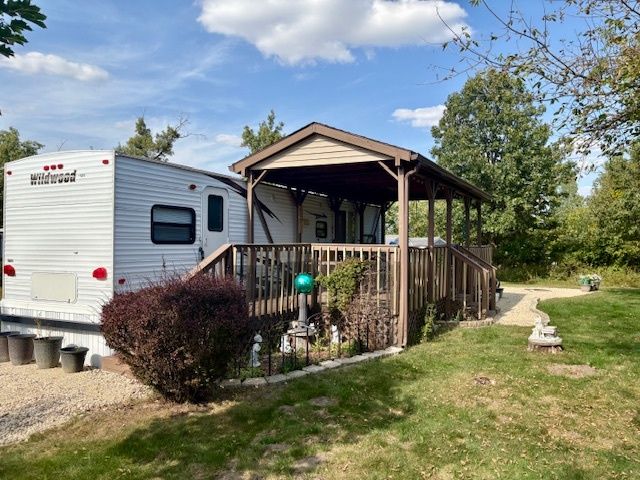 20/12 Woodhaven, Sublette, IL 61367