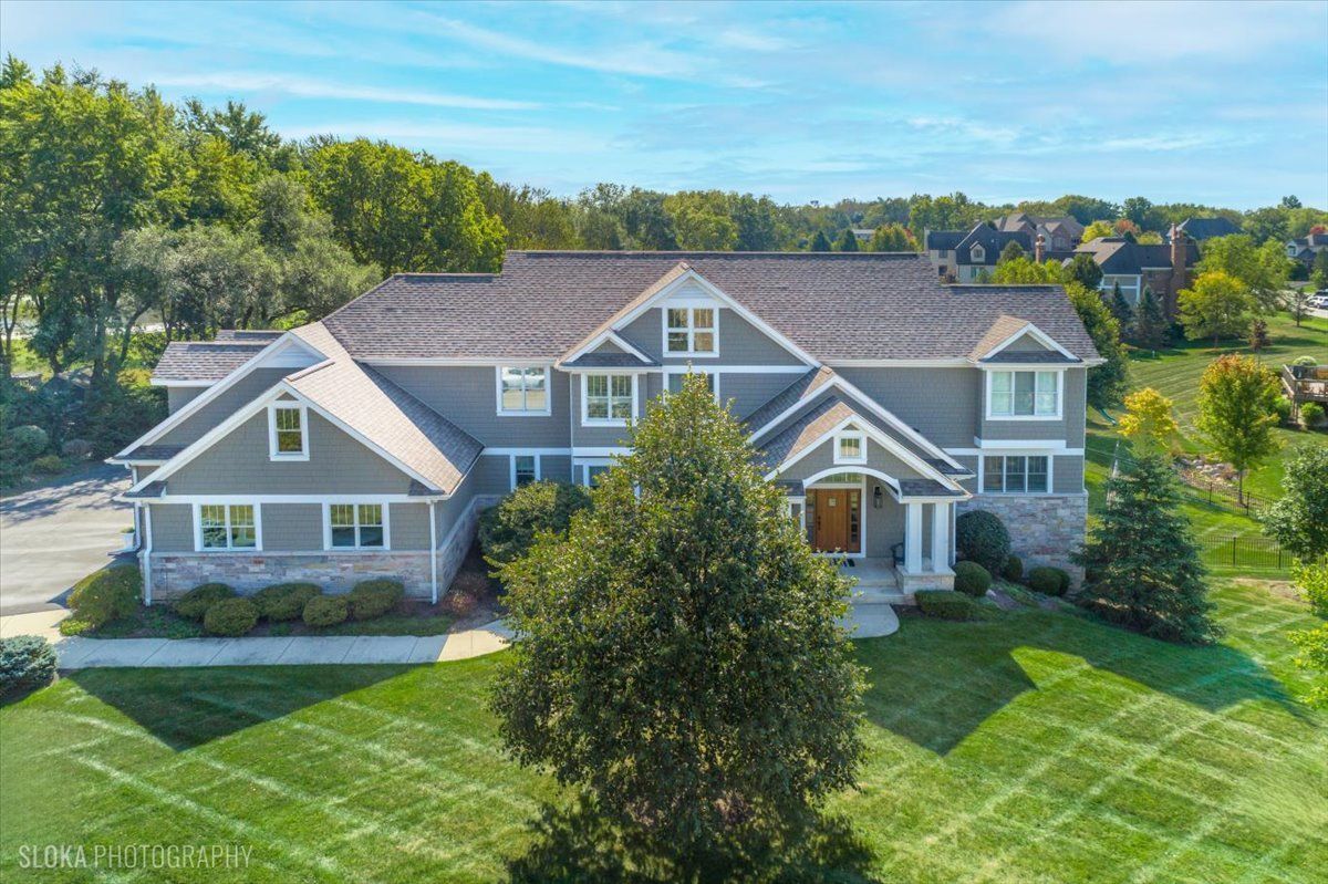 25999 Sunset Road, Barrington, IL 60010