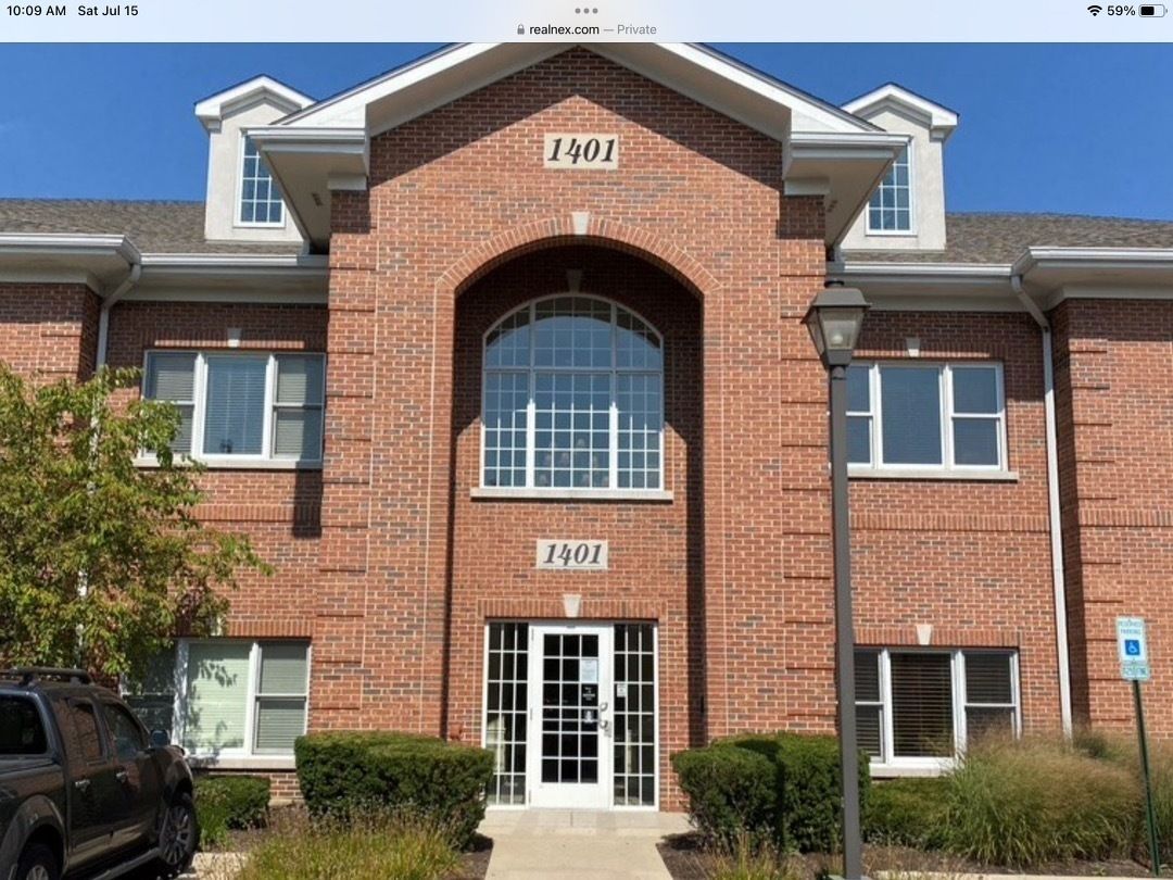 1401 McHenry Road #124 — Buffalo Grove, IL 60089