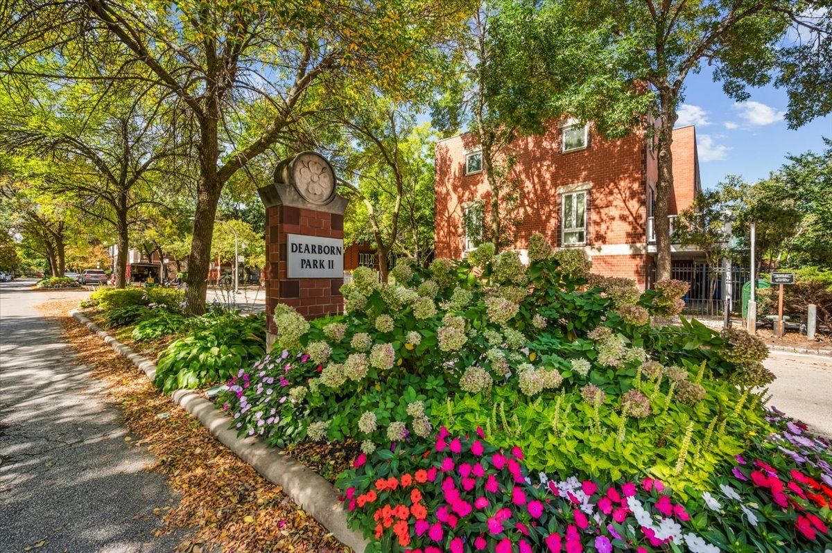 1200 Federal Street, Chicago, IL 60605