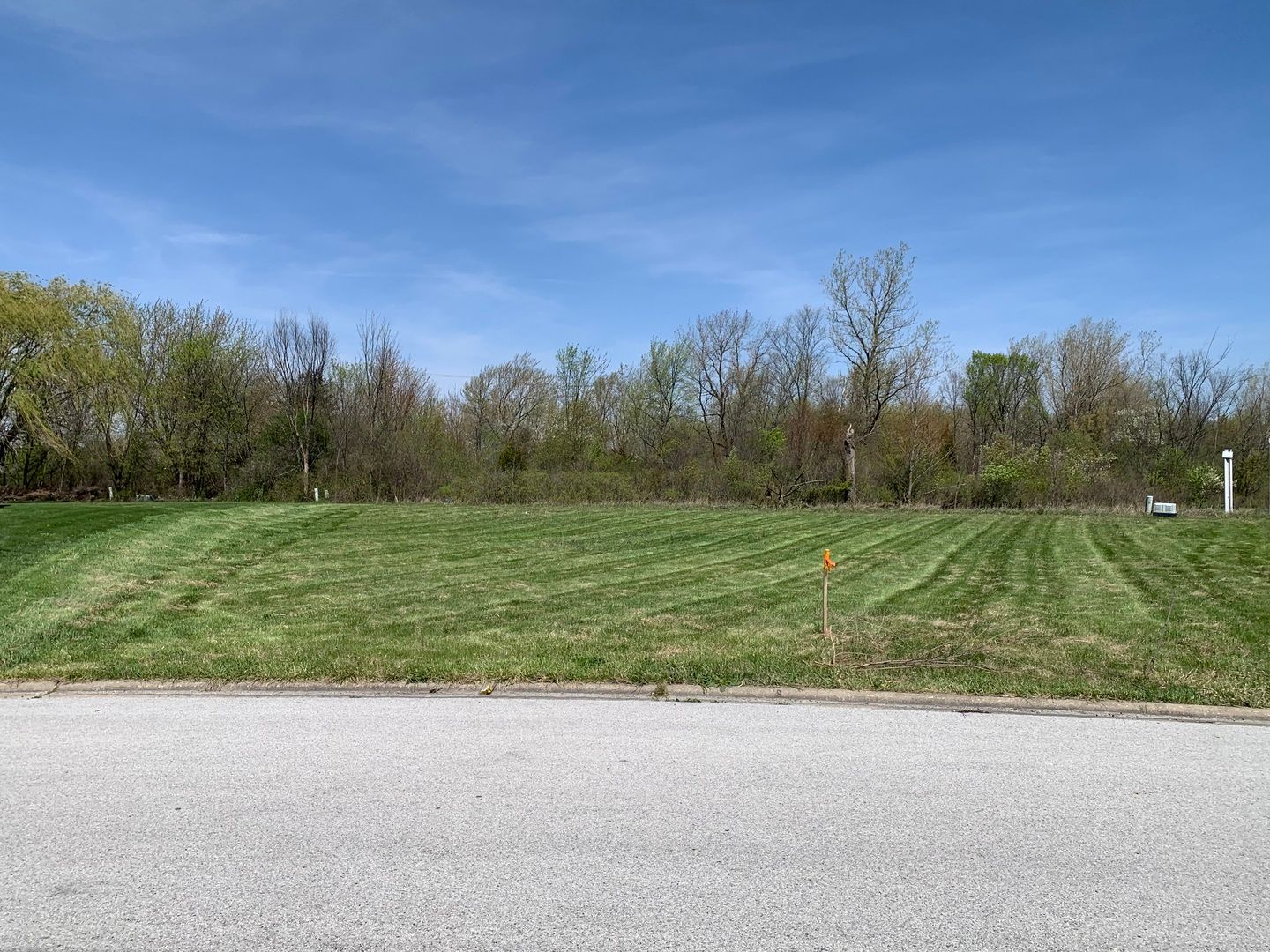2076 Nichols Drive — Lynwood, IL 60411