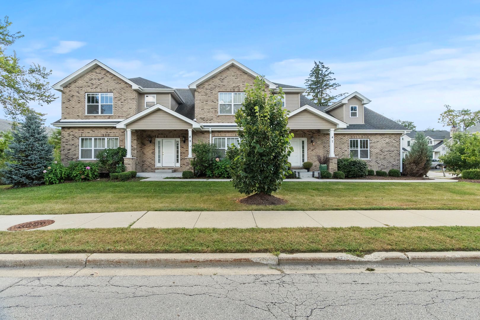47 E 55th Street — Westmont, IL 60559