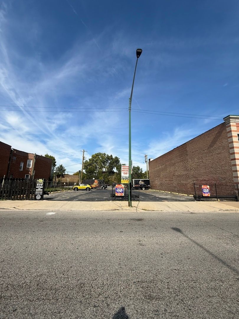 3456 S Archer Avenue — Chicago, IL 60608