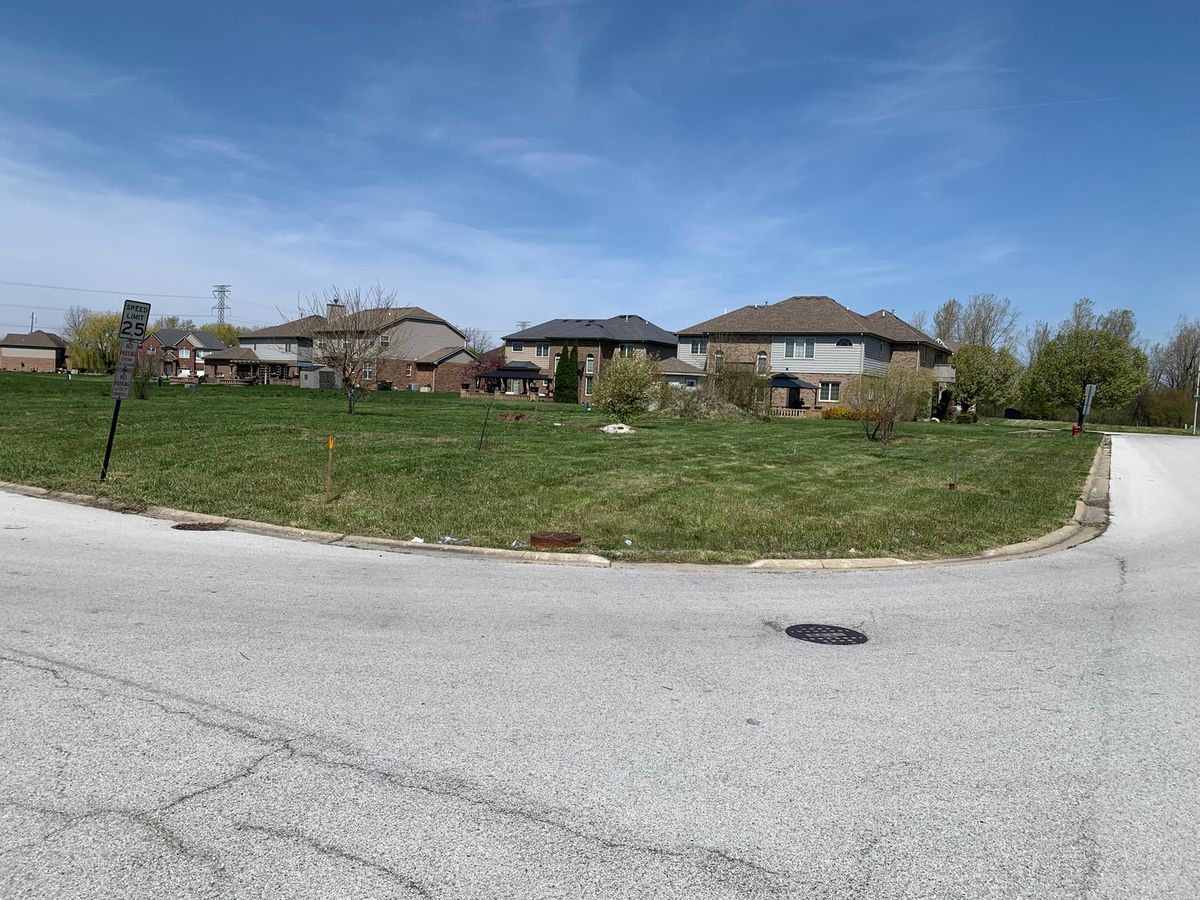 2136 Ambry Circle, Lynwood, IL 60411