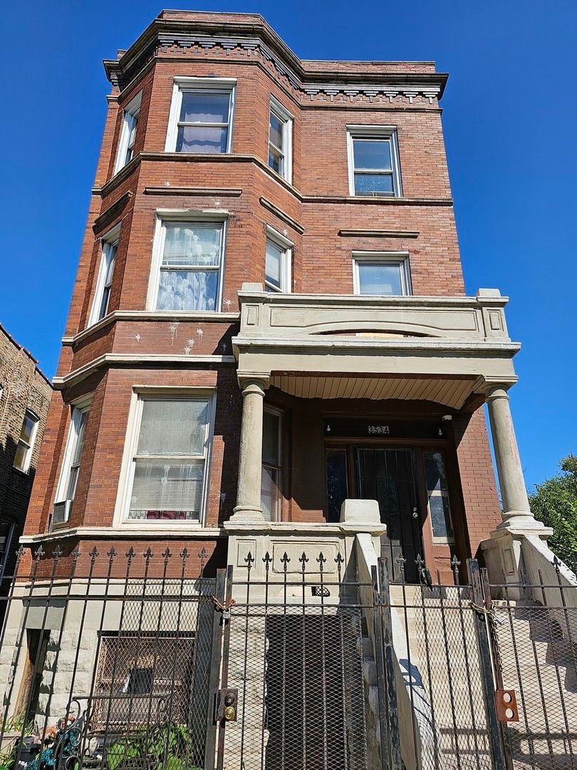 3534 13th Place, Chicago, IL 60623