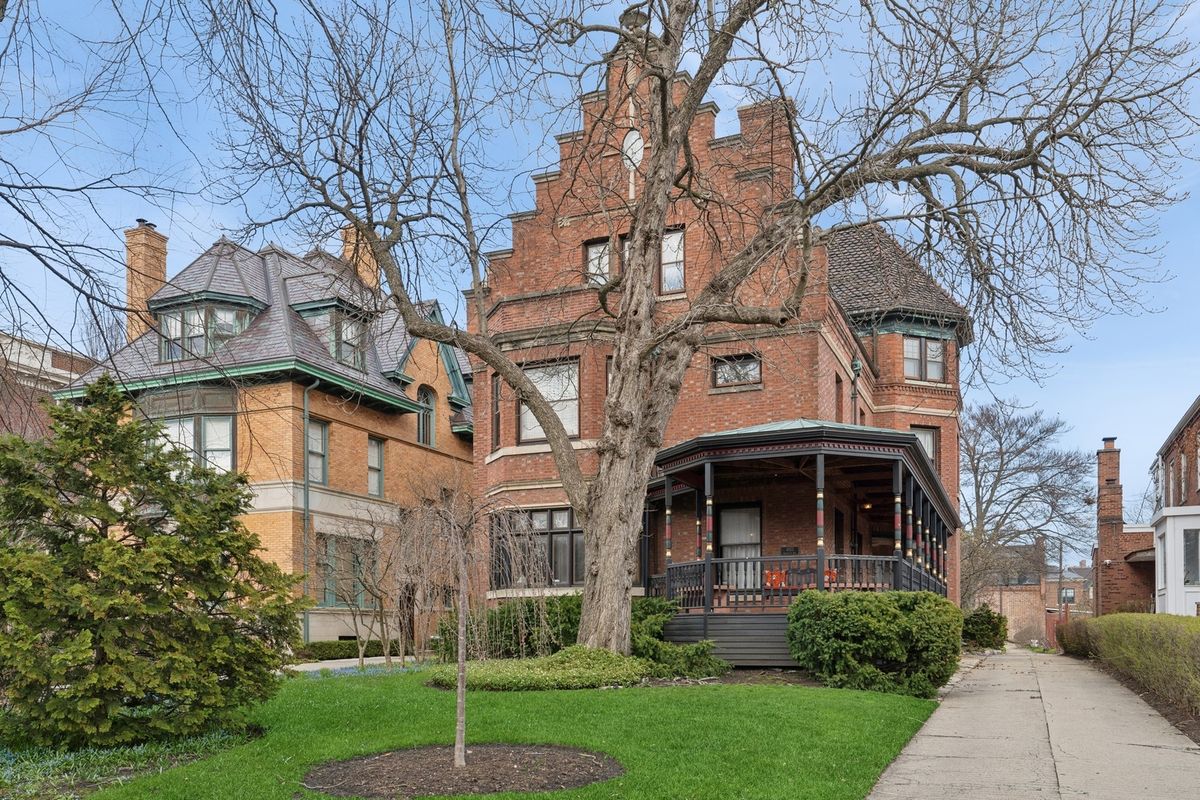 4923 Greenwood Avenue, Chicago, IL 60615
