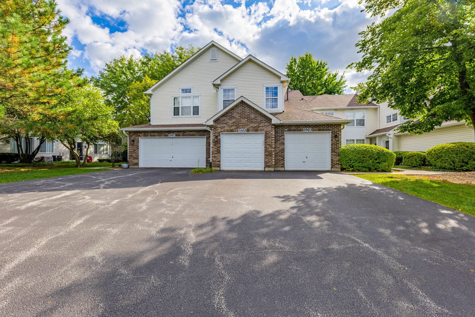 2965 Stockton Court #2965 — Naperville, IL 60564