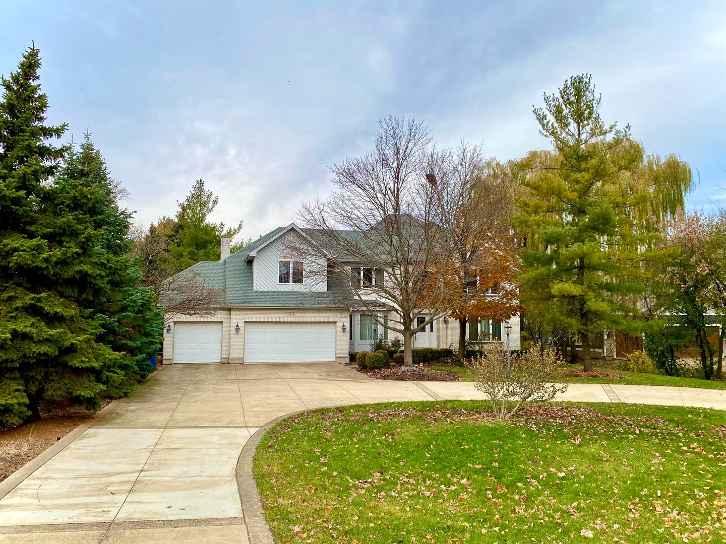 4214 Venard Road — Downers Grove, IL 60515