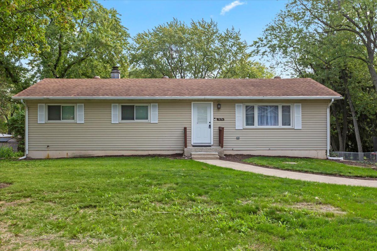 2N361 Diane Avenue — Glen Ellyn, IL 60137
