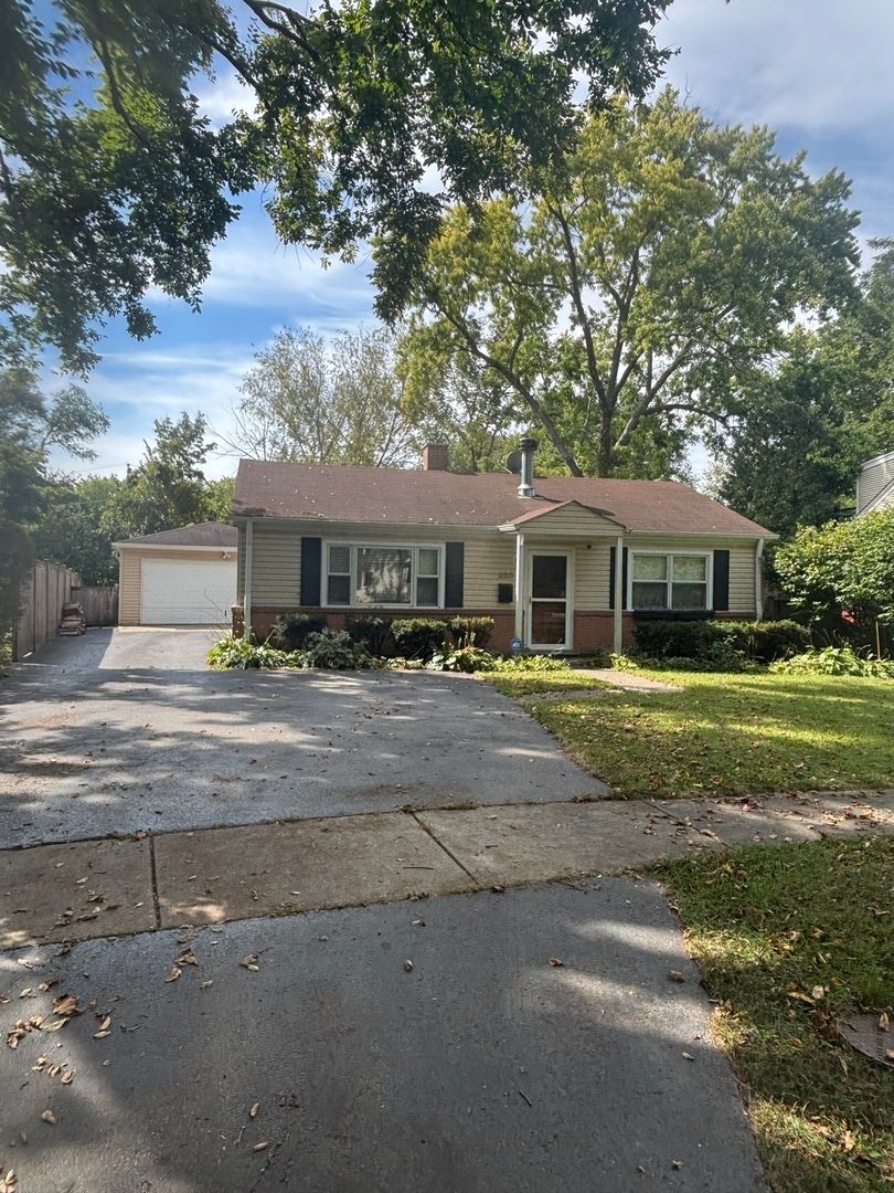 926 Cedar Street — Deerfield, IL 60015