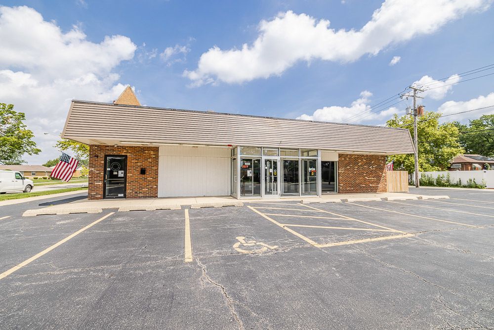 1551 Westchester Boulevard — Westchester, IL 60154