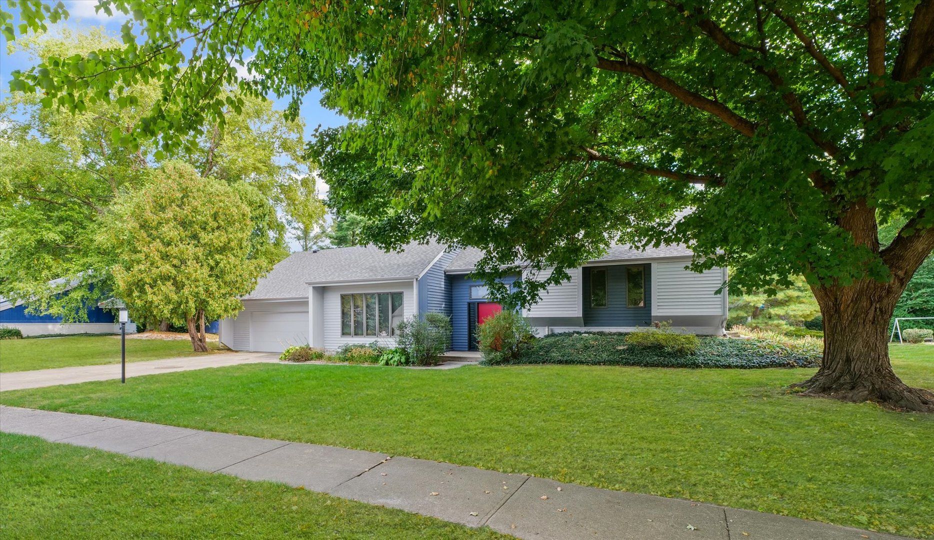 1914 Woodfield Road — Champaign, IL 61822