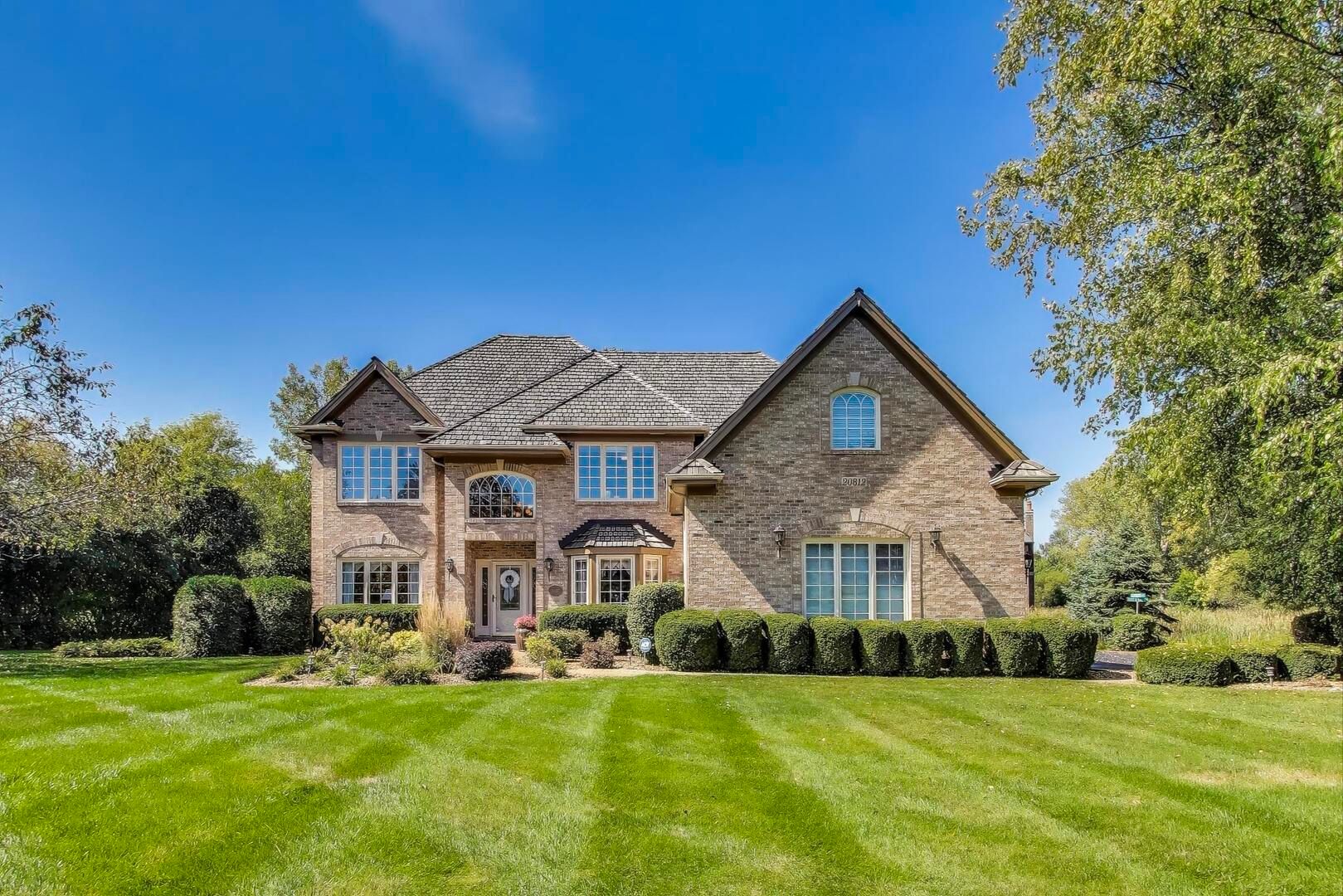 20812 Swansway — Deer Park, IL 60010