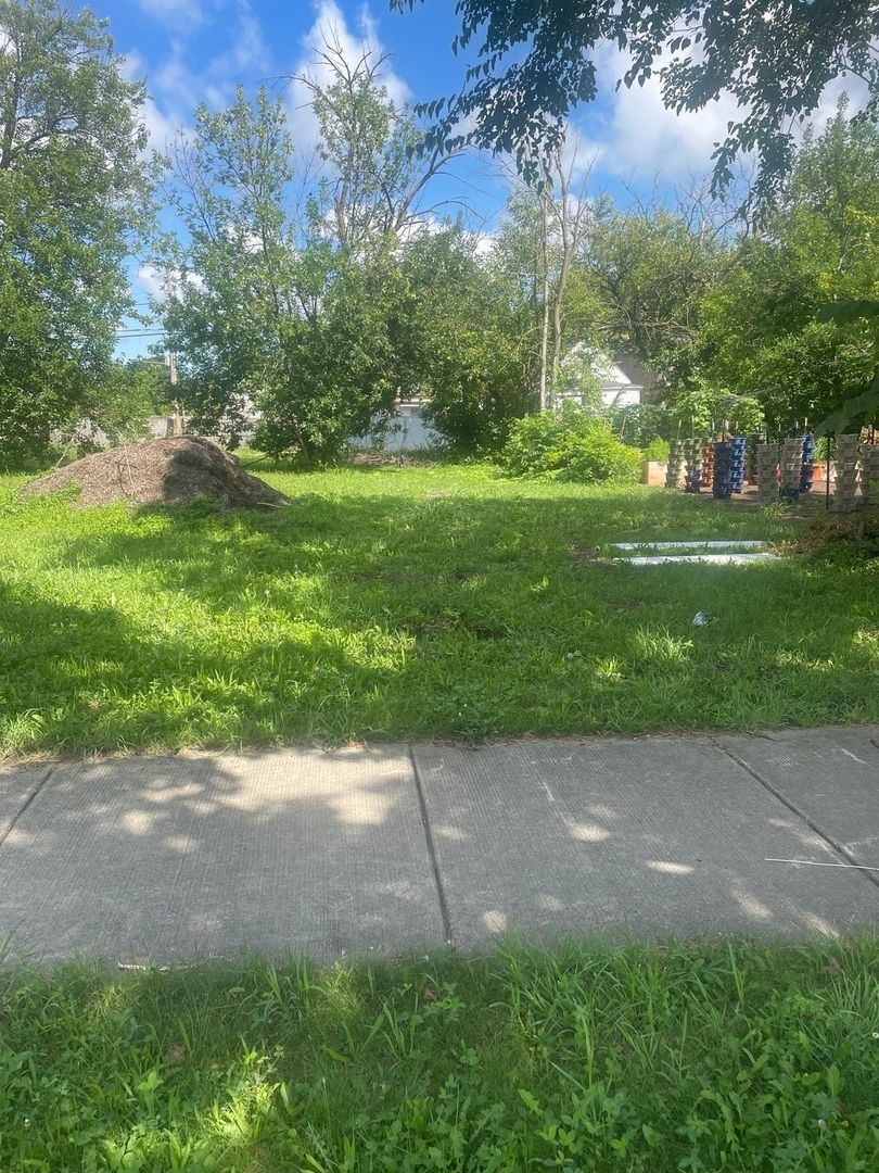 6607 S Winchester Avenue — Chicago, IL 60636