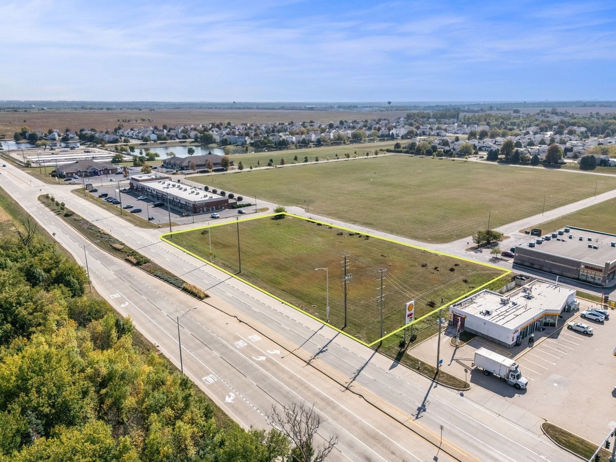 20711 Renwick Road, Crest Hill, IL 60403