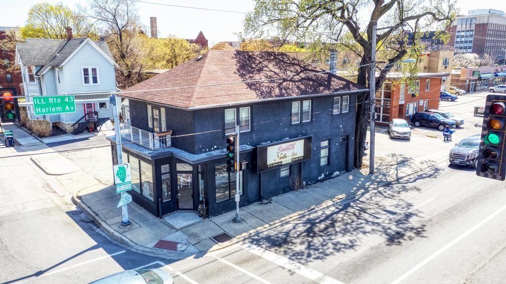 97 Harlem Avenue — Oak Park, IL 60302