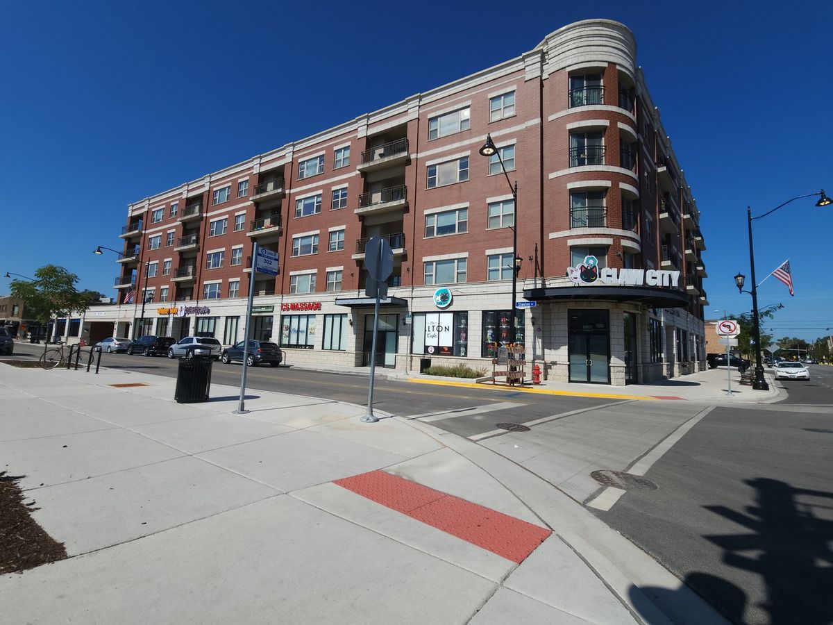 3200 Oak Park Avenue, Berwyn, IL 60402