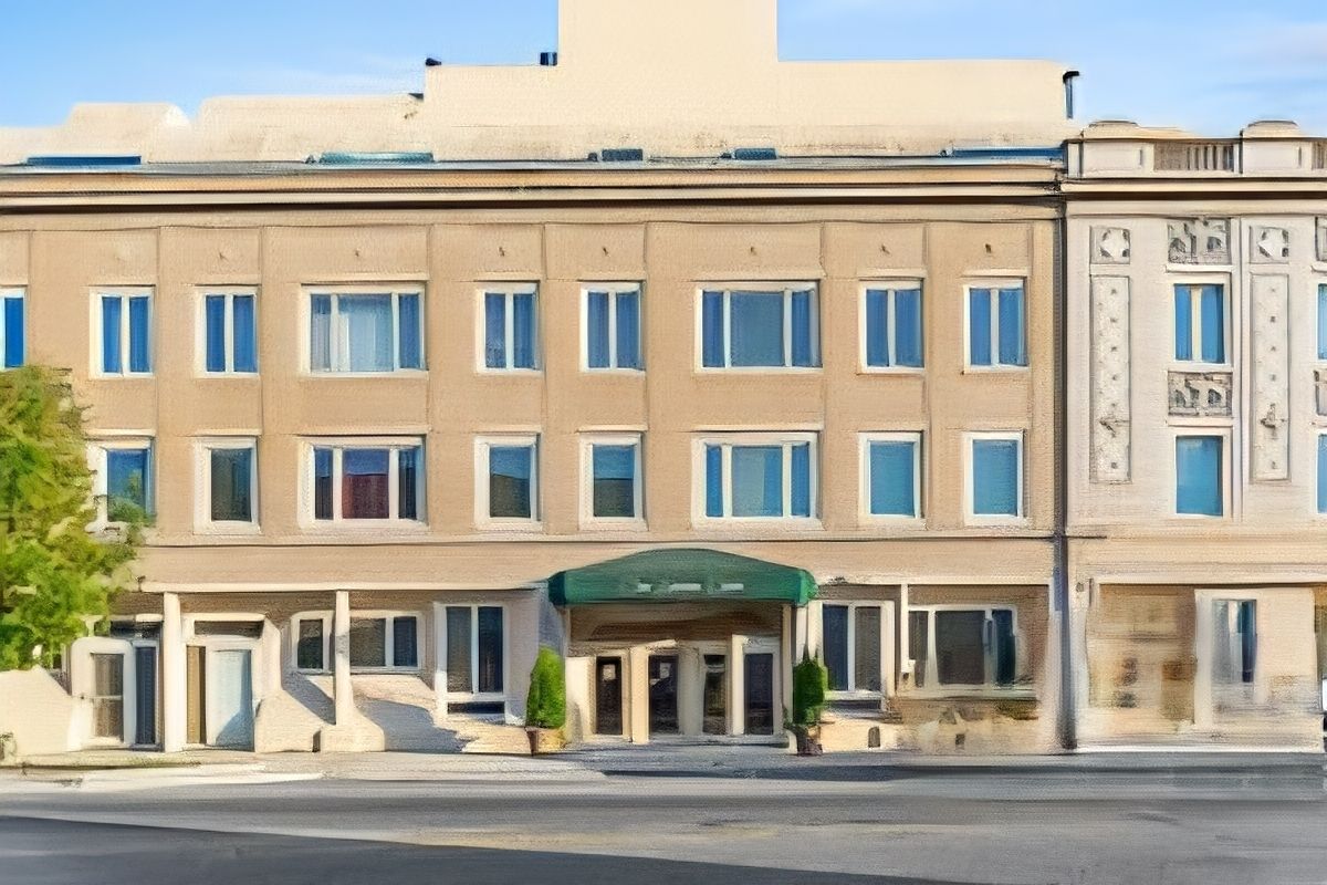 6337 Roosevelt Road #103 — Berwyn, IL 60402