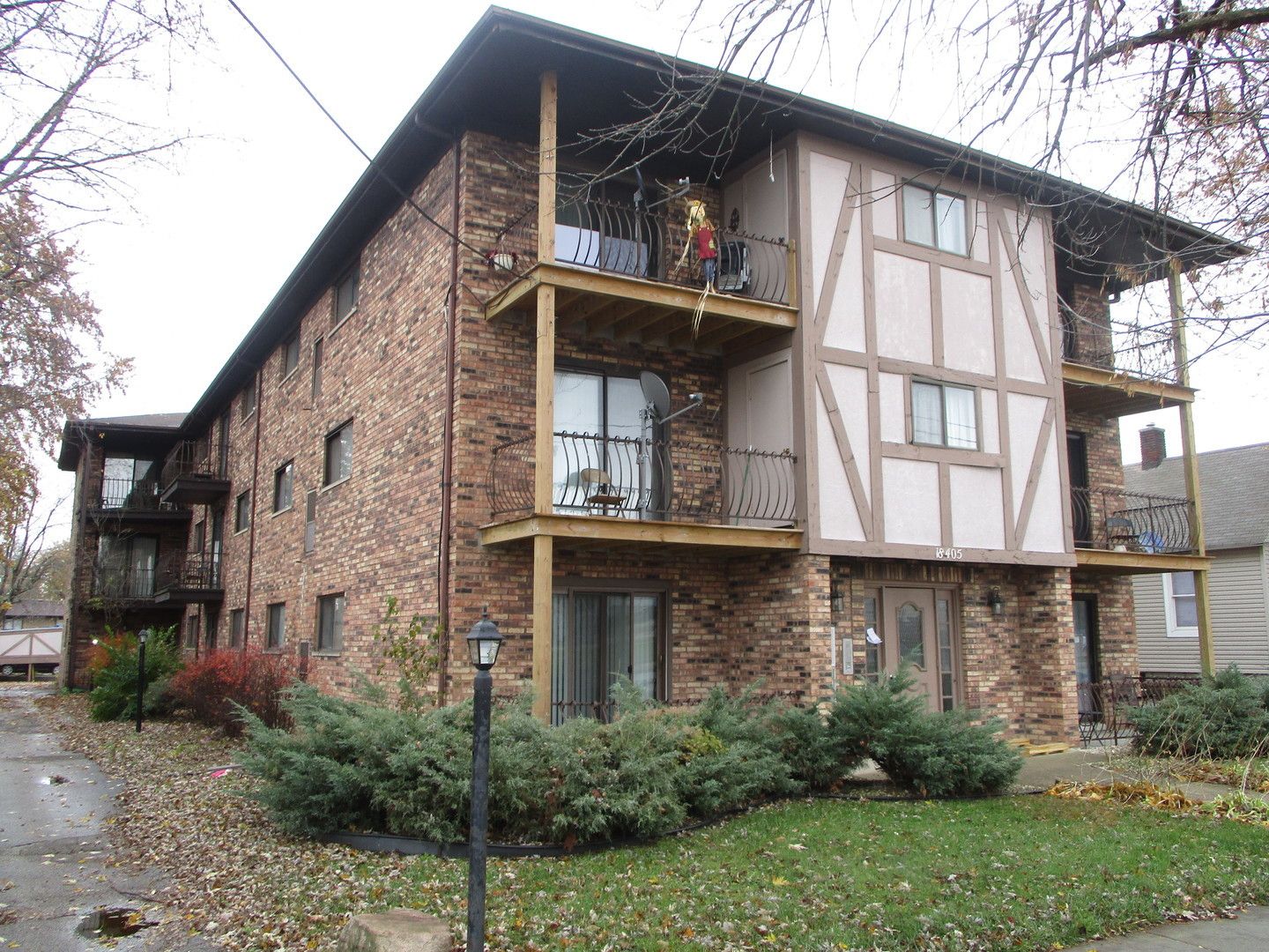 18405 Wentworth Avenue #1D — Lansing, IL 60438