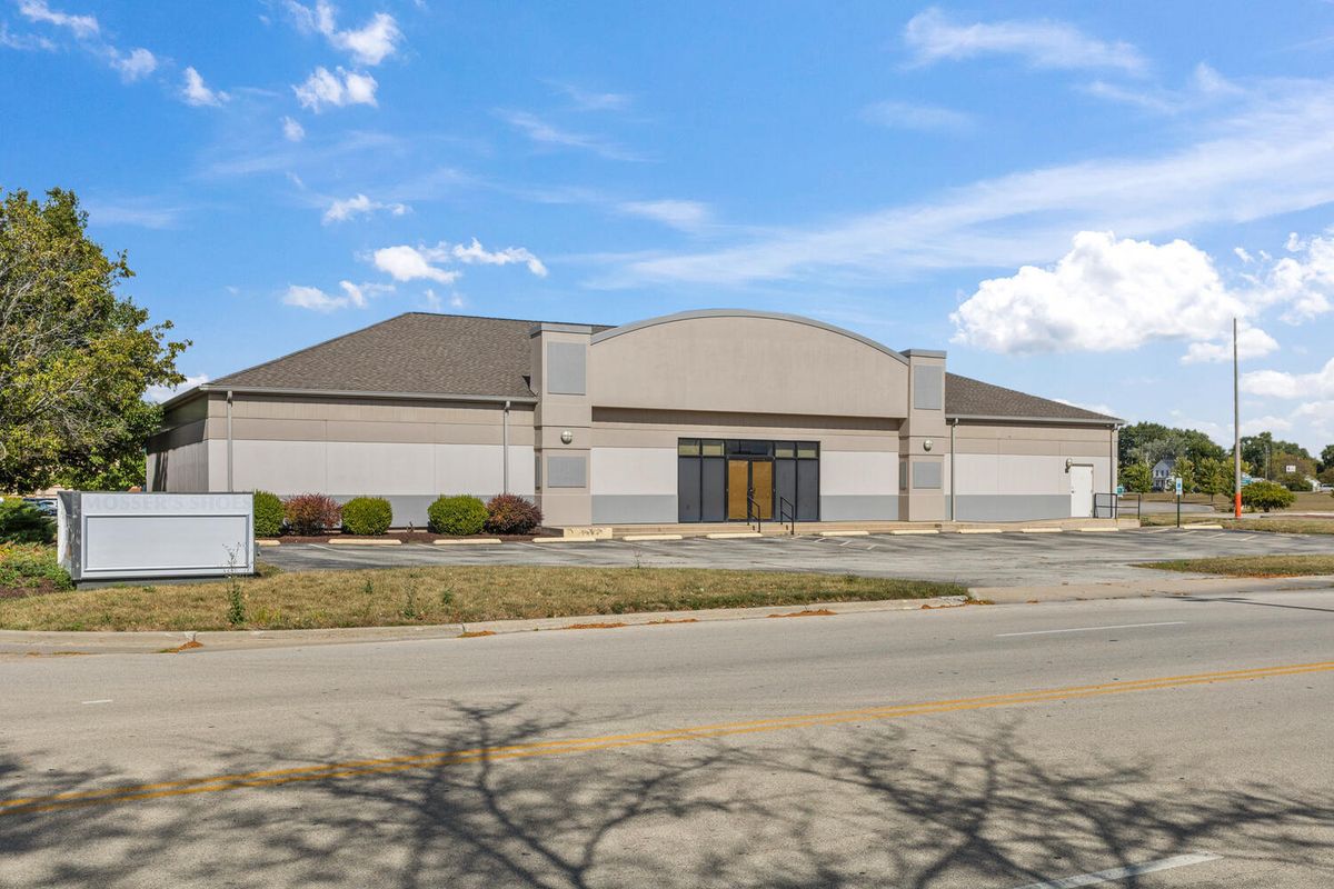 6 Convenience Center Road, Champaign, IL 61820