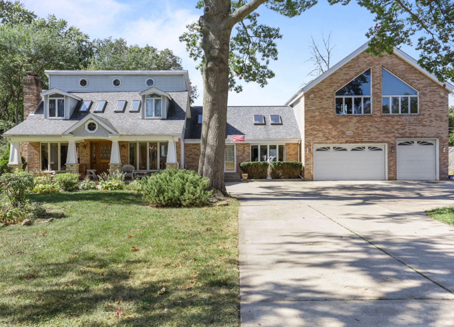 2N584 S Ardmore Avenue — Villa Park, IL 60181