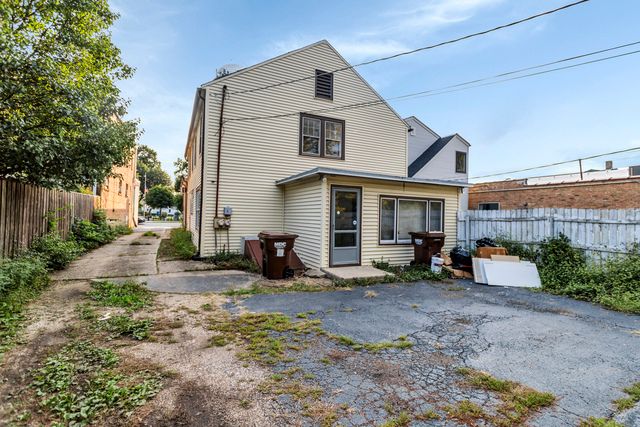 430 W Virginia Street #1 — Crystal Lake, IL 60014