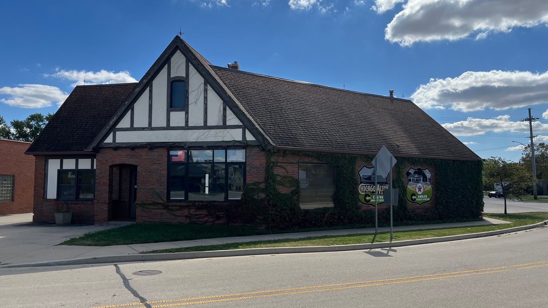 103 E Chippewa Street — Dwight, IL 60420