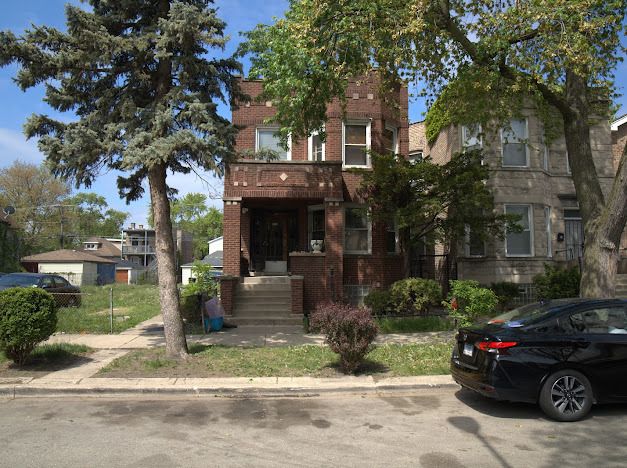8546 S Sangamon Street — Chicago, IL 60620