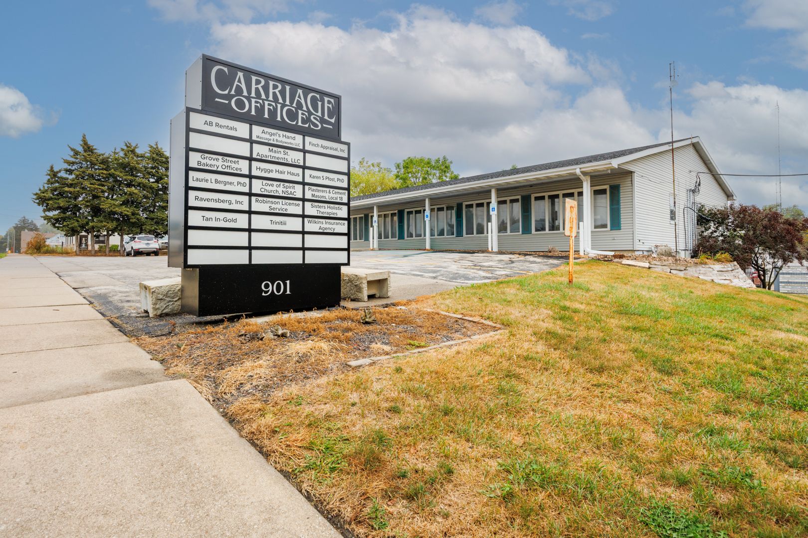 901 E Grove Street #G — Bloomington, IL 61701