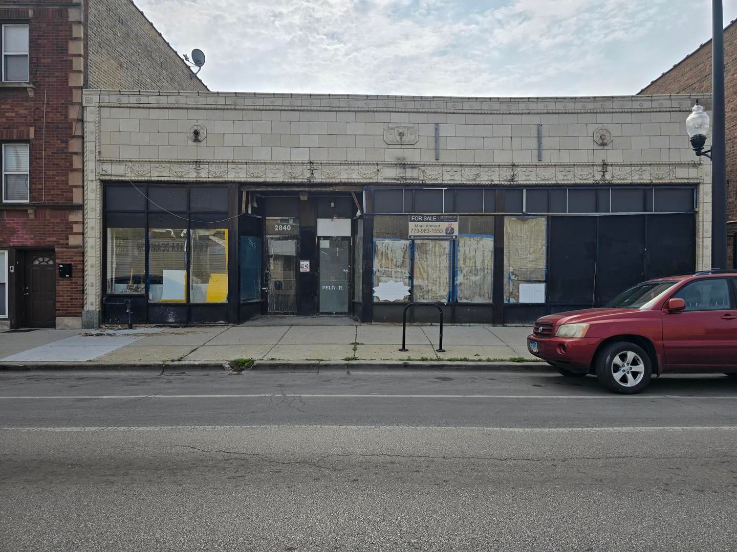 2840 N Laramie Avenue — Chicago, IL 60641